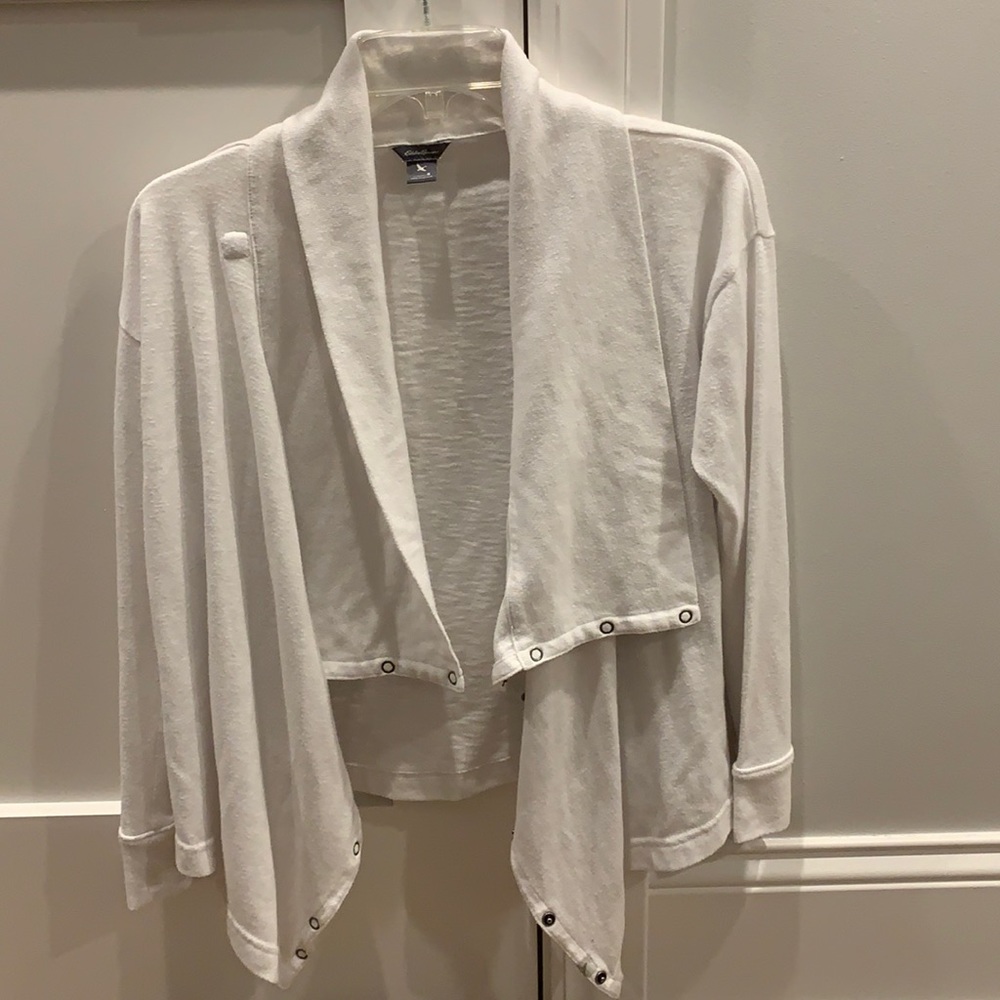 Eddie Bauer White Wrap.